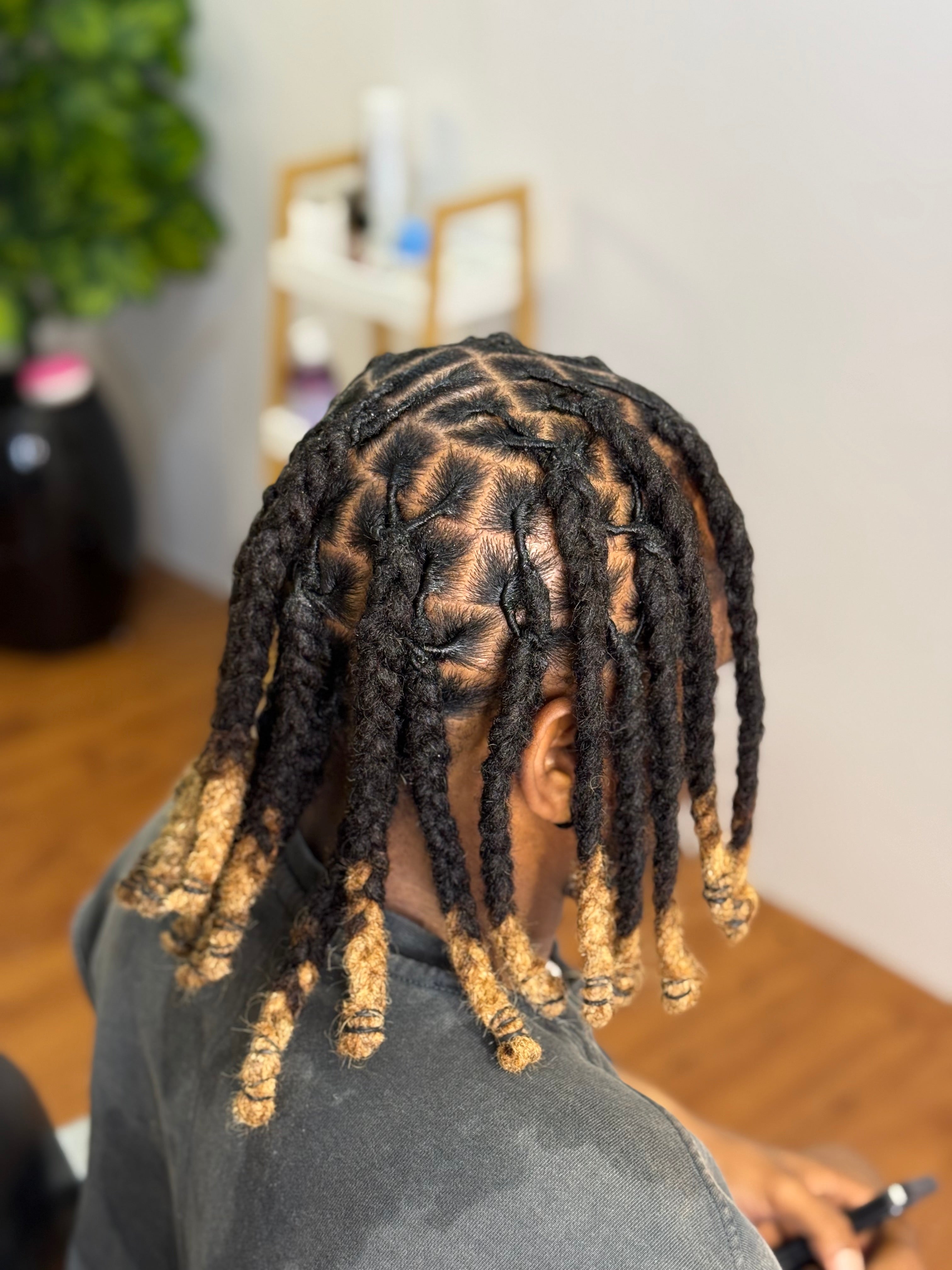 10inch Half black, half blonde.